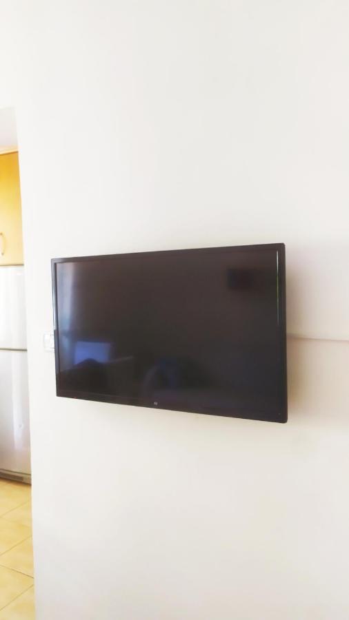 Central Apartment, Fully Equipped Himarë Eksteriør billede